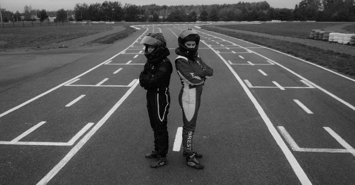découvrez les meilleures stratégies de karting pour améliorer vos performances sur piste : conseils de pilotage, astuces pour dépasser vos adversaires et techniques pour optimiser chaque virage.