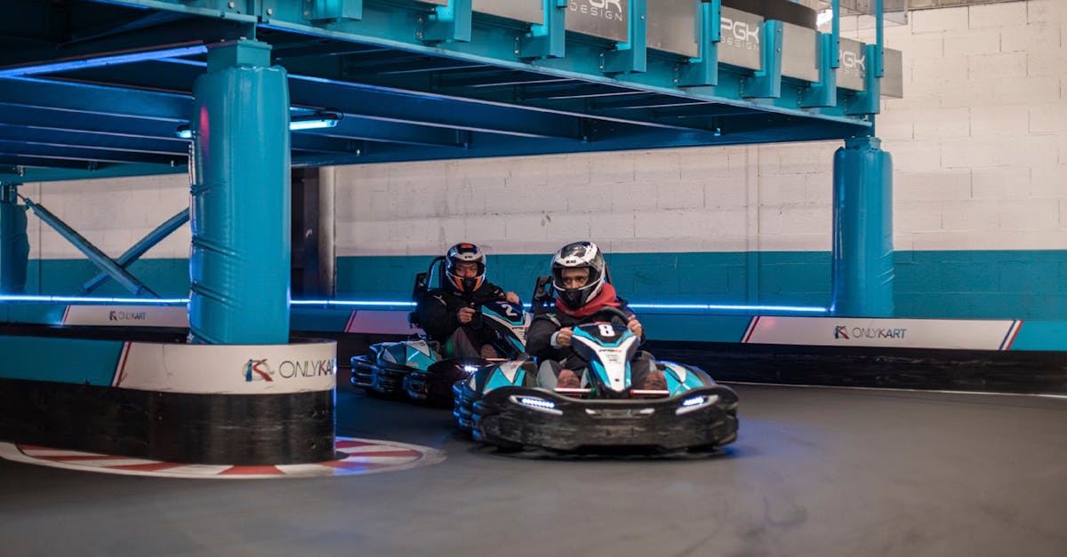 découvrez le karting électrique, une expérience de conduite innovante et écologique. vitesse, compétition et plaisir garantis sur nos circuits adaptés à tous les niveaux. réveillez le pilote qui est en vous !