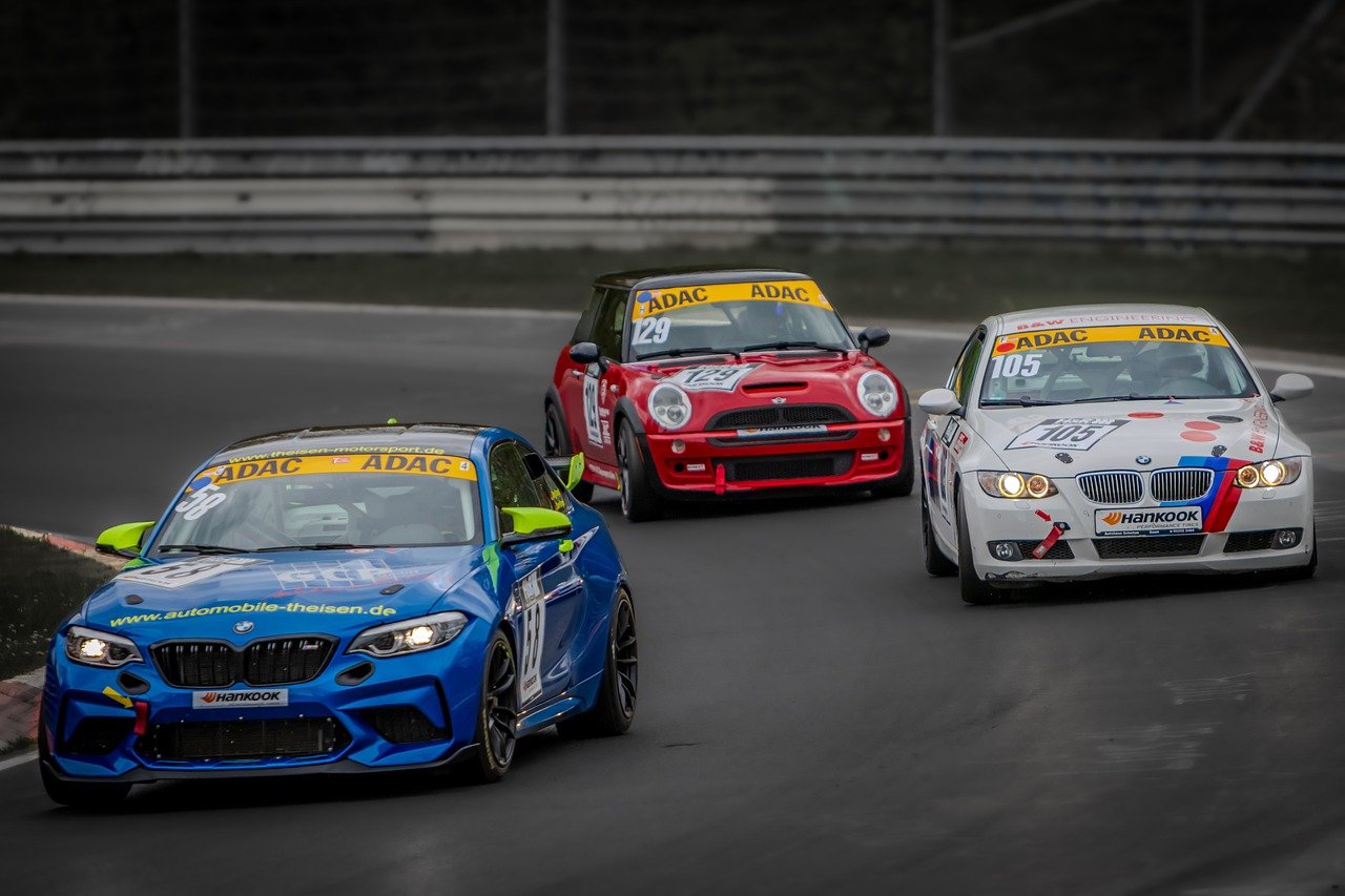 découvrez l'univers palpitant des courses automobiles amateurs ! plongez dans des compétitions où passion et talent se rencontrent, que vous soyez pilote ou simple spectateur. rejoignez-nous pour des événements inoubliables, des conseils pour débutants et des actualités sur la scène du racing amateur.