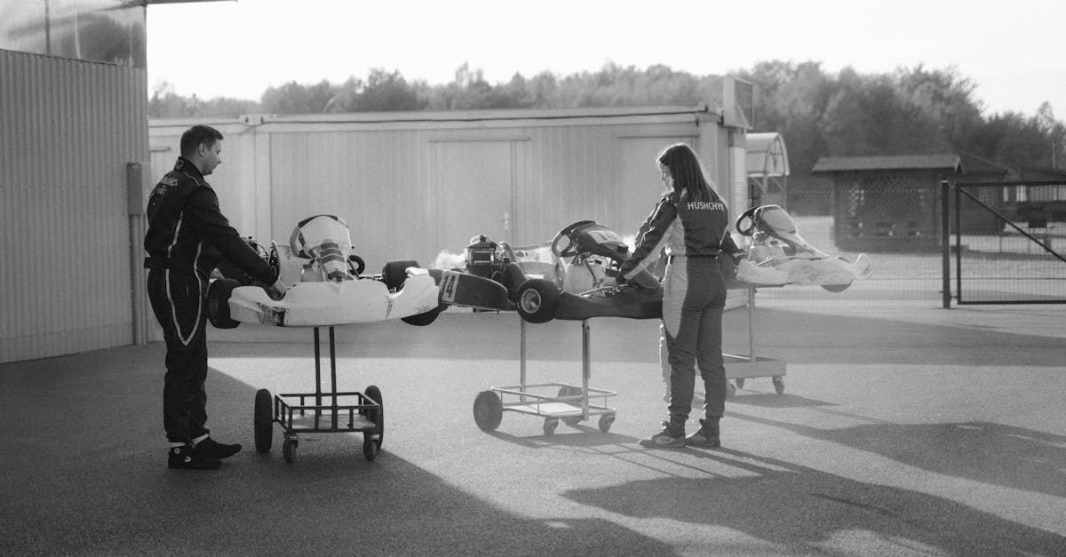 découvrez l'univers passionnant du karting ! que vous soyez novice ou pilote expérimenté, vivez des sensations fortes sur nos circuits adaptés. rejoignez-nous pour des courses palpitantes, des événements entre amis ou des compétitions en équipe. éveillez votre esprit de compétition et faites le plein d'adrénaline sur la piste !