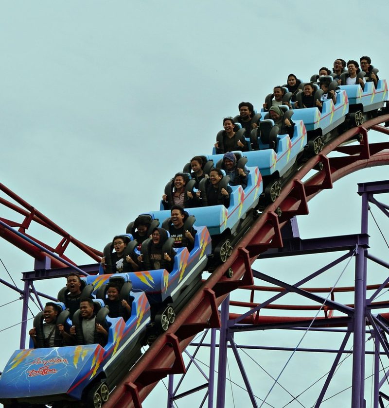 vivez des sensations fortes avec notre expérience de conduite unique ! profitez de moments inoubliables au volant de voitures d'exception, sur des routes pittoresques ou sur circuit. parfait pour les passionnés d'automobile et ceux en quête d'aventure.