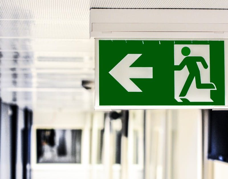 découvrez des conseils essentiels et des meilleures pratiques pour garantir votre sécurité au quotidien. apprenez à prévenir les accidents et à protéger votre bien-être dans divers environnements.