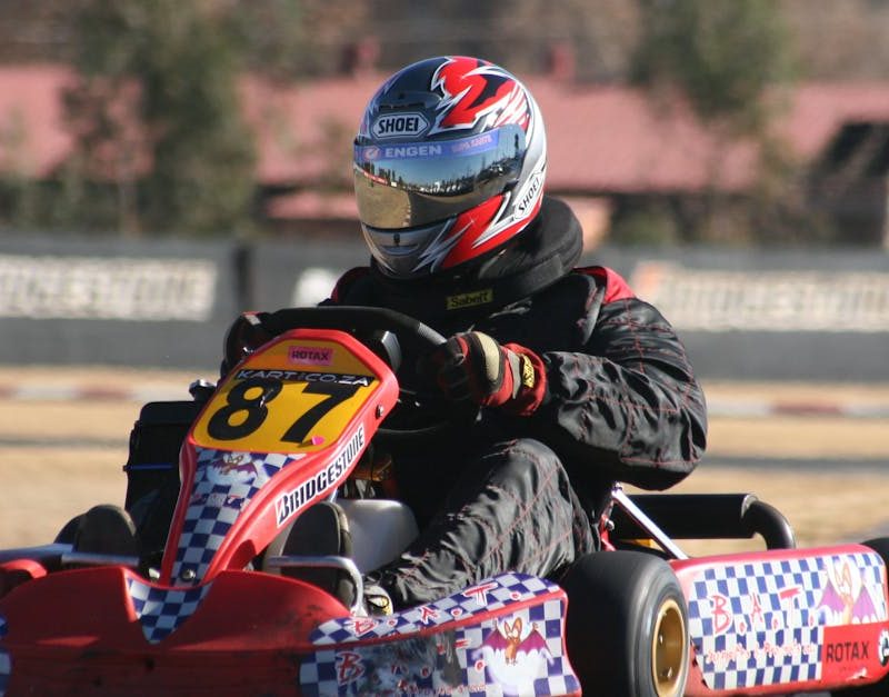 découvrez le kart control, une expérience palpitante qui allie vitesse et précision. apprenez à maîtriser votre karting avec des techniques de pilotage avancées tout en vous amusant sur des circuits adaptés à tous les niveaux. rejoignez-nous pour des sessions inoubliables et testez vos limites en toute sécurité.