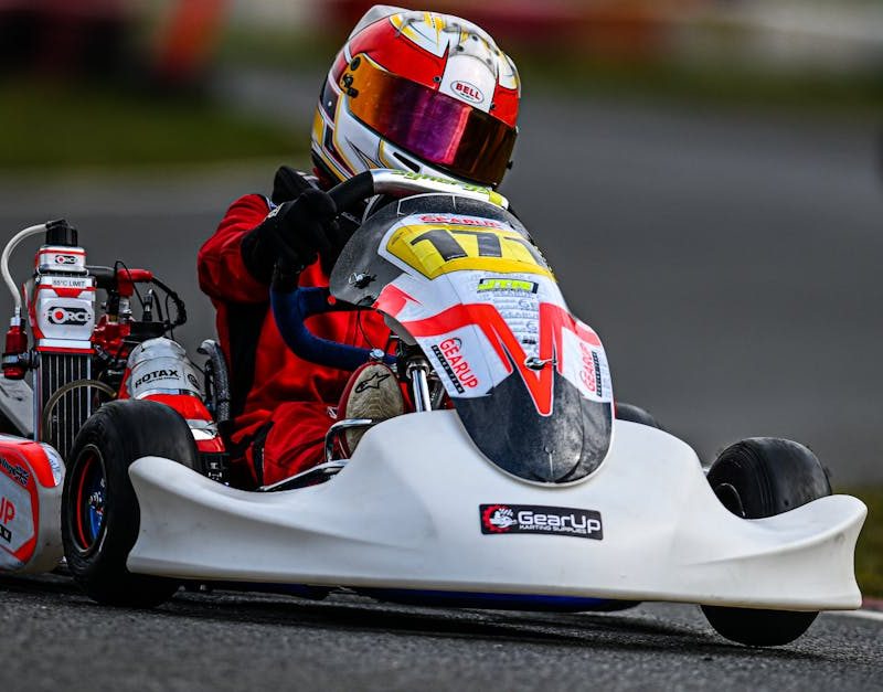 découvrez les meilleurs circuits de karting pour vivre des sensations fortes, que vous soyez débutant ou pilote confirmé. comparez les pistes, tarifs et équipements pour une expérience unique entre amis ou en famille.